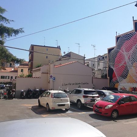 La Casina Di Borgo Apartment Livorno Bagian luar foto