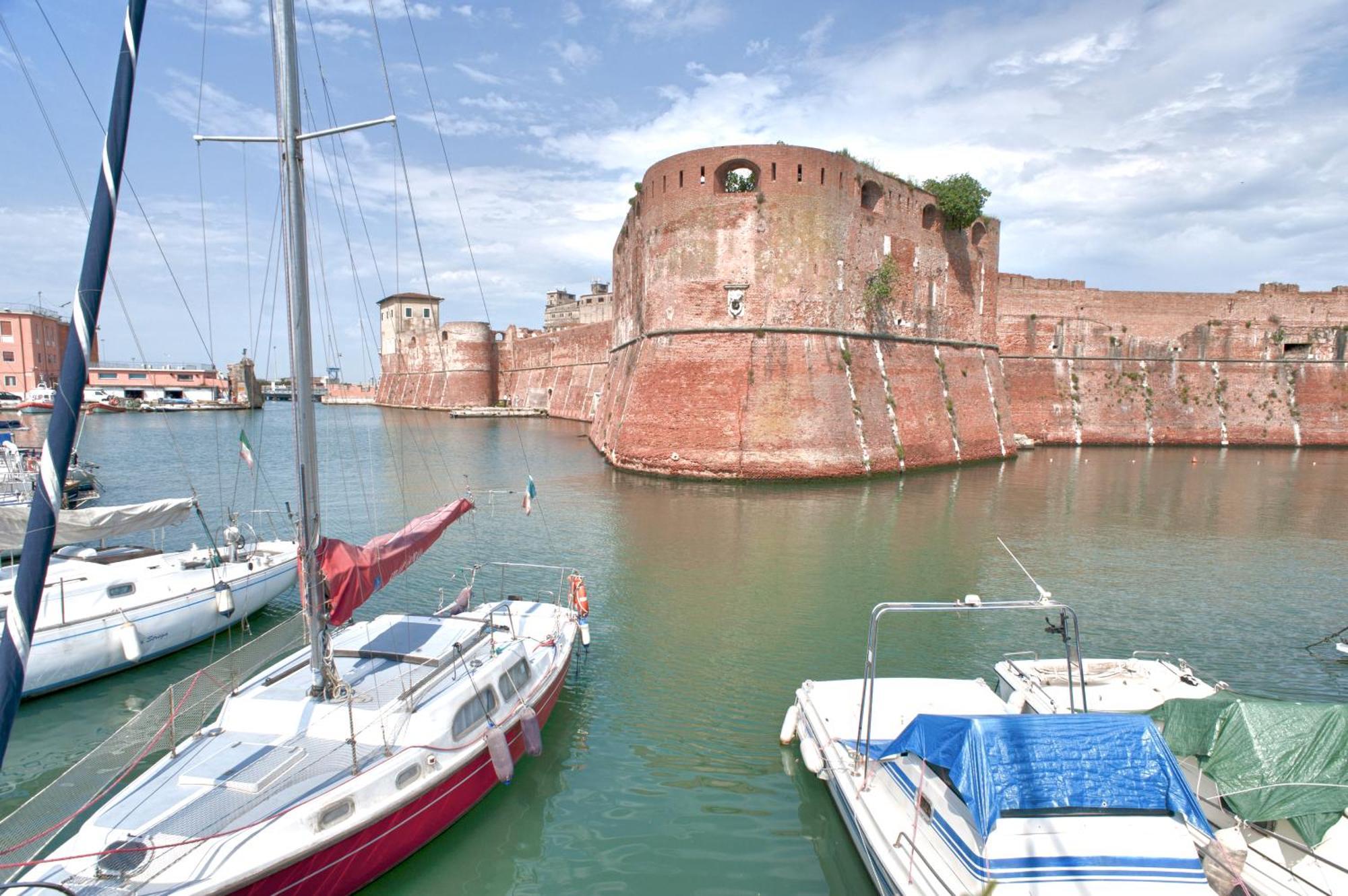 La Casina Di Borgo Apartment Livorno Bagian luar foto